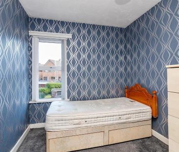 215 Carnmoney Road, Newtownabbey, BT36 6JR - Photo 1