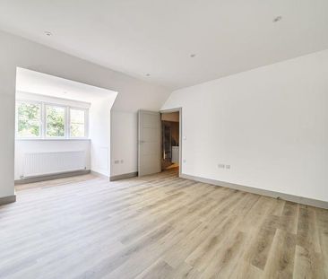 3 bedroom apartment to rent - Photo 2