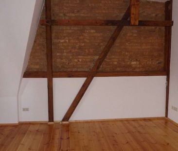 Exklusive Dachgeschosswhg. mit Balkon, Kamin und Einbauküche - Photo 4