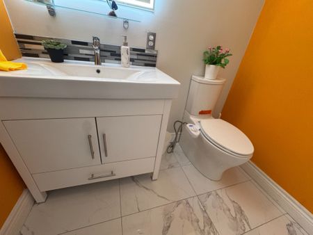 For Lease - 268 Pasadena Drive, Georgina, Ontario - Photo 4