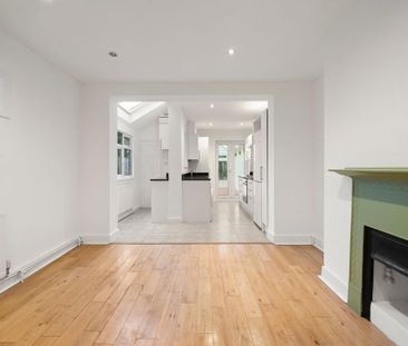 2 bedroom semi-detached house to rent - Photo 2