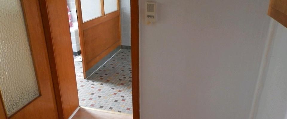 Schöne helle Altbau-Wohnung ideal für Single oder Paar - Photo 1