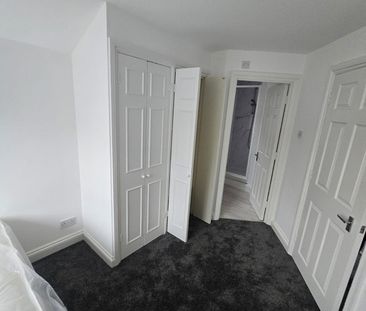 Room in a Shared Flat, Roehampton Lane, SW15 - Photo 6