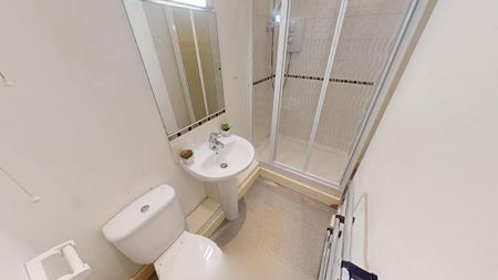 1 bedroom ground floor flat to rent - Photo 3