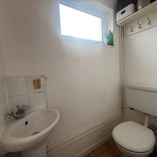 Japonica Close, Woking, Surrey, GU21 - Photo 1