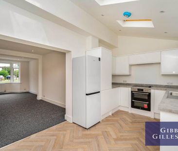 3 bedroom terraced house to rent - Photo 3