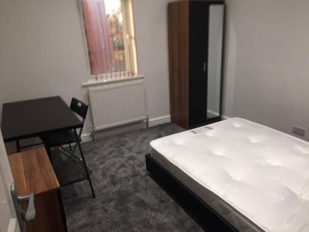 4 bedroom house share to rent - Photo 2