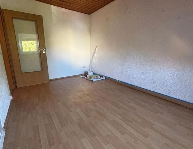 +++Gemütliche Dachgeschosswohnung in zentraler Lage von Pirmasens+++ - Foto 1