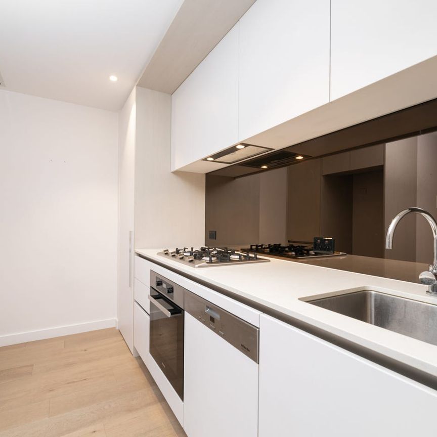 FULLY FURNISHED - Spacious One bedroom Apartment offers World-class Darling Square living - Photo 1