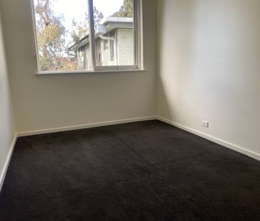 7 / 2-4 Watson Grove, Glen Huntly - Photo 3