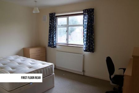 4 Bed Student Accommodation - Photo 2