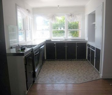FENDALTON – 4 BEDROOM, 1 BATHROOM - Photo 5