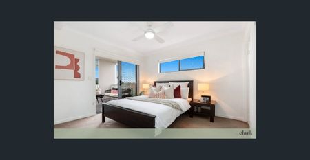 Stunning 2-Bedroom Apartment with Breathtaking Views - Photo 2