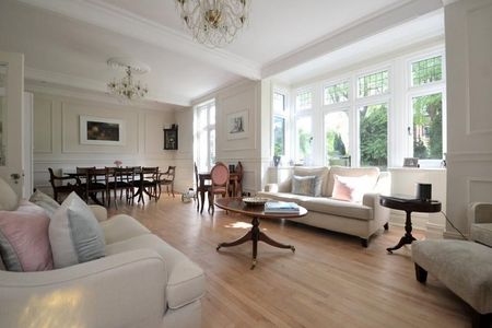 Victoria Road, Wilmslow - Photo 3