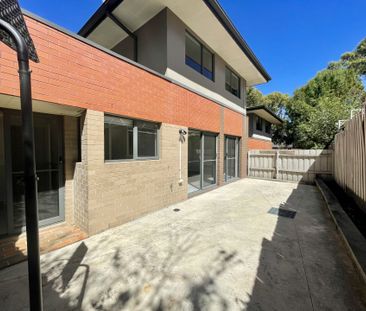 2/420 Sherrard Street, Black Hill - Photo 1