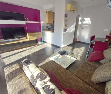 Available mid September - mid June - Photo 2