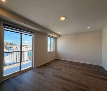 For Lease - 1 Peace Lane, Richmond Hill, Ontario - Photo 1