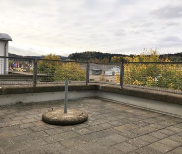 "106 m2 warten auf einen neuen Mieter !" - Photo 6