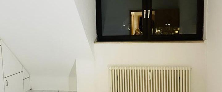 ! Schöne 2ZKB Wohnung inkl.Balkon&Stellplatz im Ortskern ! - Foto 1