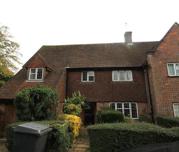 4 bedroom semi-detached house to rent - Photo 5