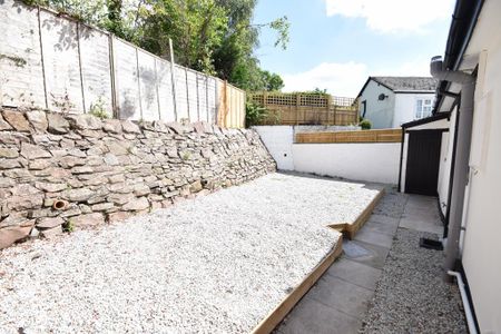 2 bedroom bungalow to rent - Photo 3