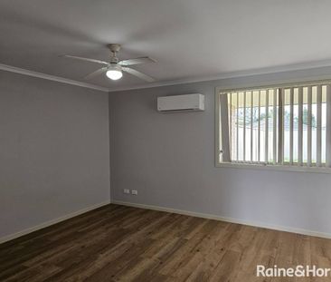 Freshly Renovated 2 Bedroom Duplex - Photo 5