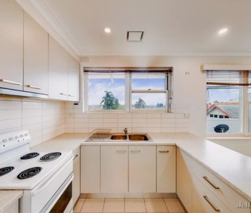 2 Bed, 1 Bath - Photo 6