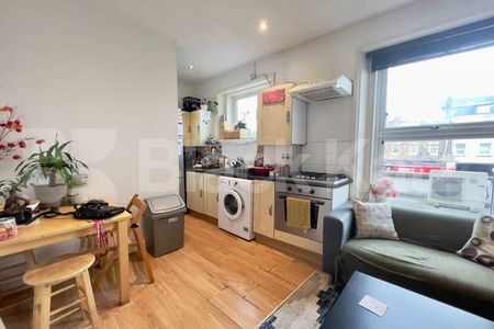 Bright & airy period conversion - Photo 3