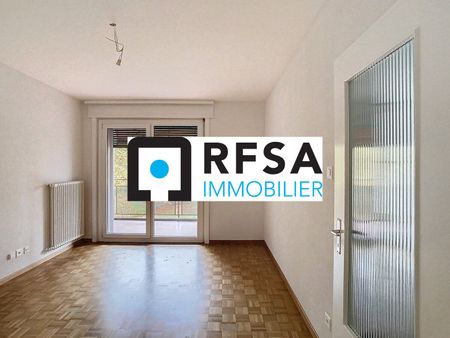 Superbe 2½ pièces rénové en plein coeur de la ville ! - Photo 2