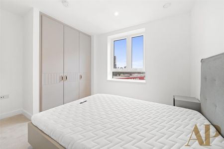 Langham Grove, Thamesmead - Photo 5