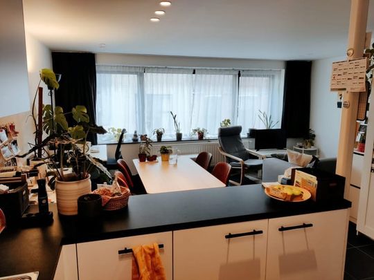 Appartement te huur - Photo 1