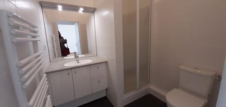 Location appartement de 105 m² - 3 pièces à Vannes - Photo 2