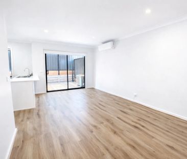 Warm & Cozy 3-Bedroom, 2-Bathroom Home Close to Schools & Parks - Photo 1