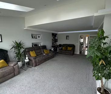 Ballynakelly Green, Newcastle - Photo 4