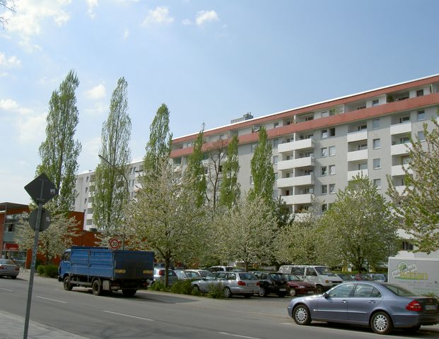Schöne 1-Zimmer-Wohnung mit Loggia - Foto 1