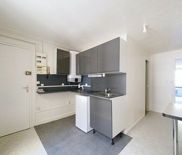 RUE MONTESQUIEU - (DISPONIBILITE IMMEDIATE) - Photo 2