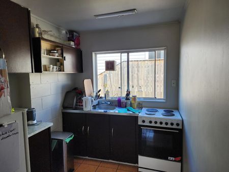 Petone Living - Photo 2