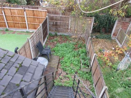 Ronald Park Avenue, Westcliff On Sea, SS0 - Photo 4