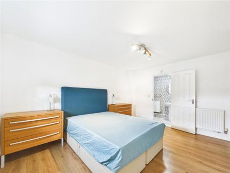 3 bedroom end of terrace house to rent - Photo 5