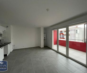 Location Appartement 2 pièces 40m² CARPENTRAS 84200 - Photo 2