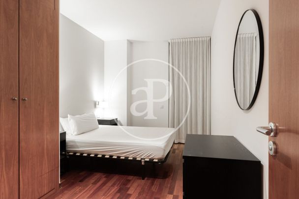 Flat for rent in Avenida Pau Casals (Hospitalet de Llobregat) - Photo 1