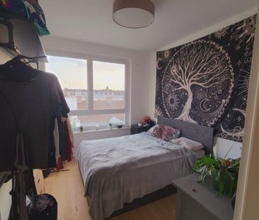 Schöne 2-Zimmer-DG-Wohnungen mit Terrasse - Photo 3