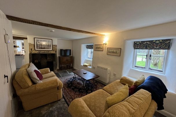 Crewkerne, Hewish - Photo 1