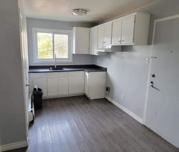 2 CH - 1 SDB - Québec - $1,047 /mo - Photo 2