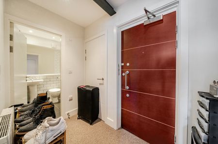1 bedroom studio property to rent - Photo 3