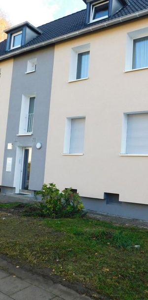 Riekenbank 19, 45359 Essen OT Borbeck - Photo 1