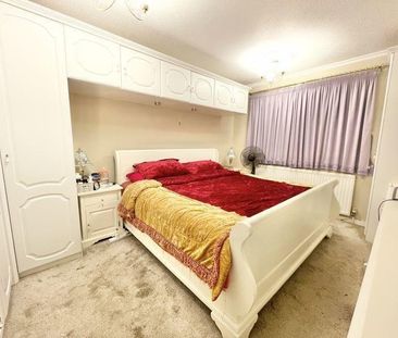 3 bedroom detached house to rent - Photo 5