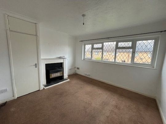 Hyde Close, Great Sutton - Photo 1