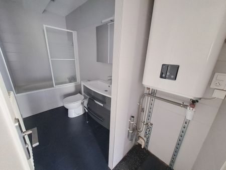 Location Appartement 3 pièces 70m² CONDAT SUR VIENNE 87920 - Photo 5