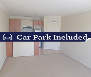 Superb one bedroom with carpark! - Photo 3